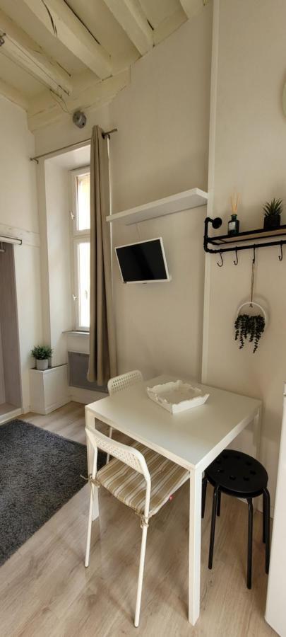 Apartment Des Histoires D'anges - Cote - 2 Meubles Classes - Accueil Velo *