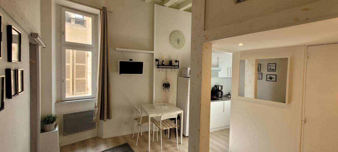 Apartment Des Histoires D'anges - Cote - 2 Meubles Classes - Accueil Velo *